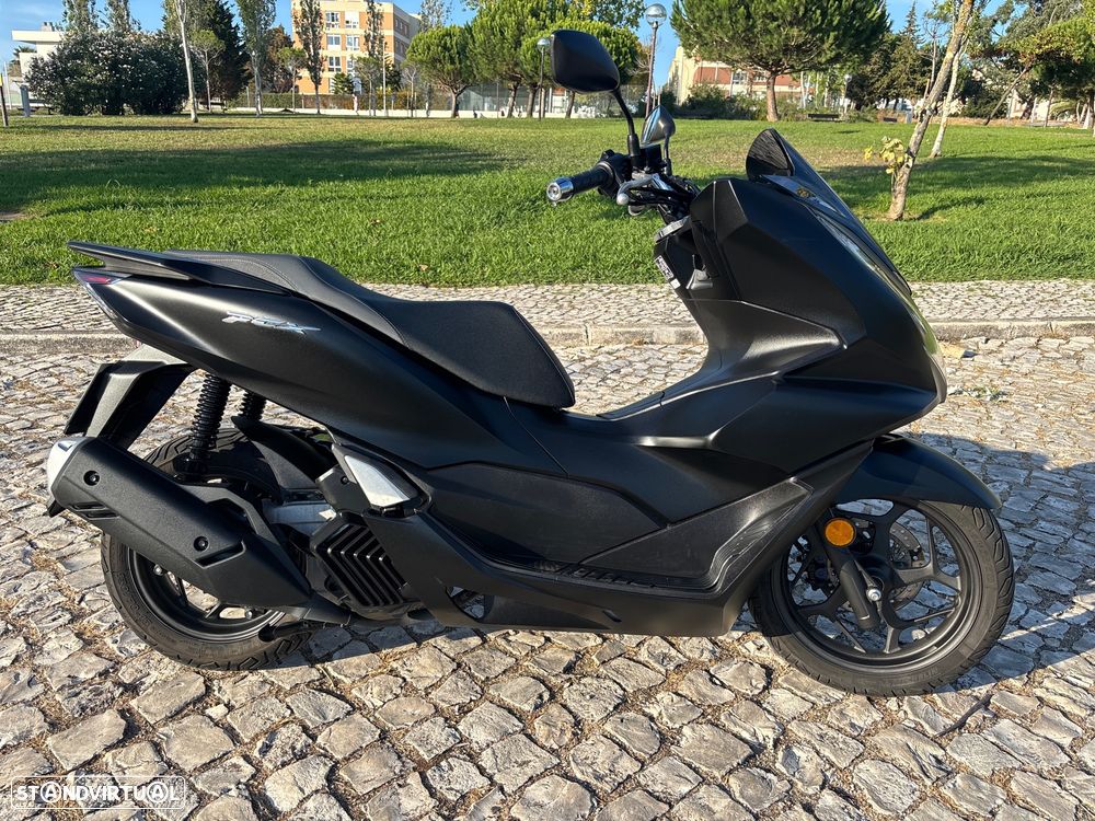 Honda PCX125 Black edition - 1