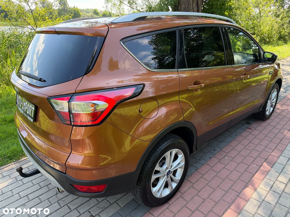 Ford Kuga 2.0 TDCi 2x4 Titanium - 30