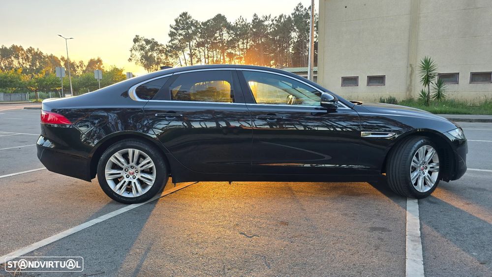 Jaguar XF 2.0 D Prestige Aut. - 2