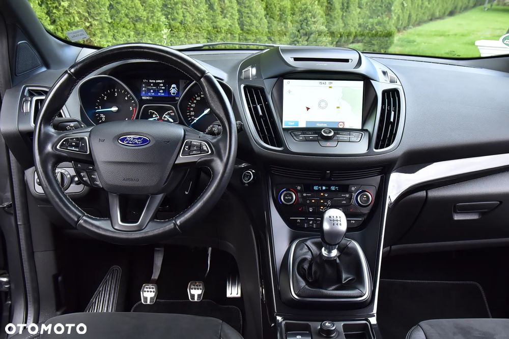 Ford Kuga 2.0 TDCi 4x4 ST-Line - 29