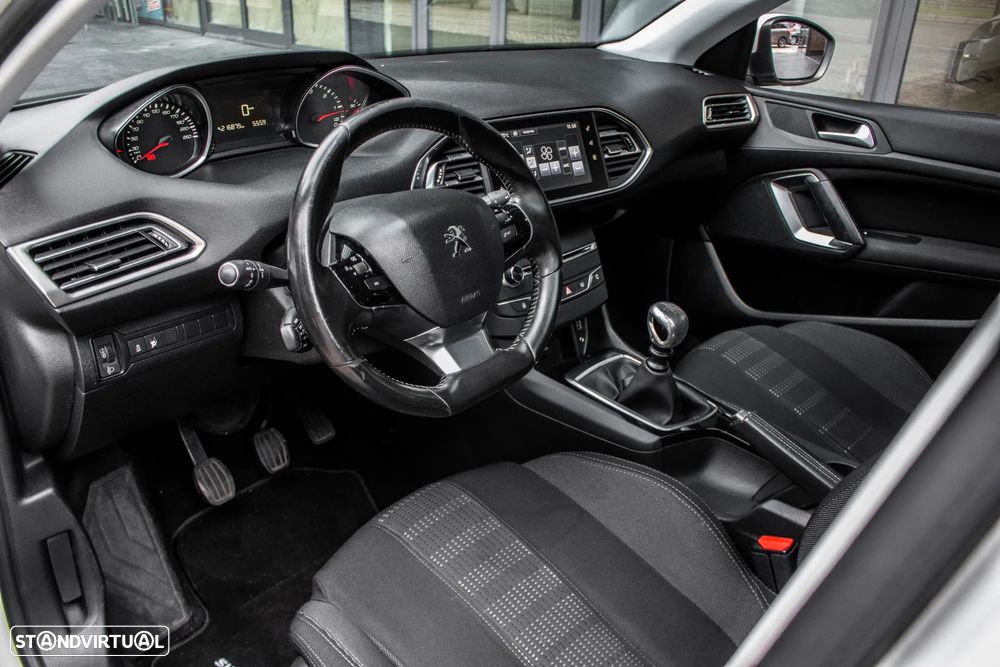 Peugeot 308 SW 1.6 BlueHDi Allure - 24