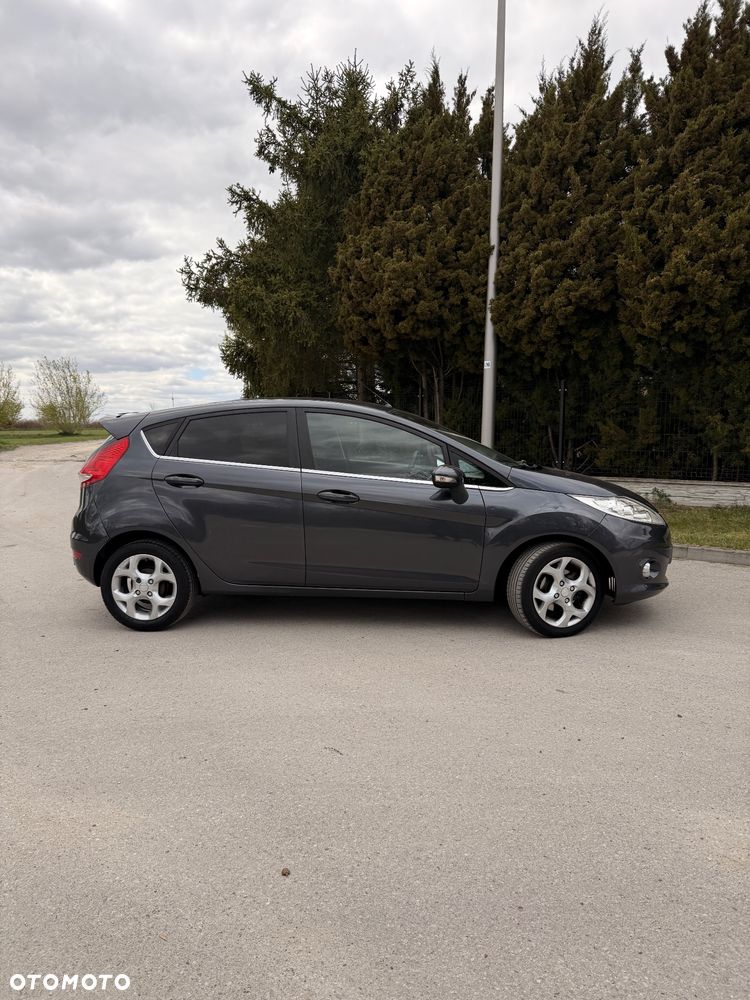 Ford Fiesta 1.6 Ti-VCT Titanium - 11