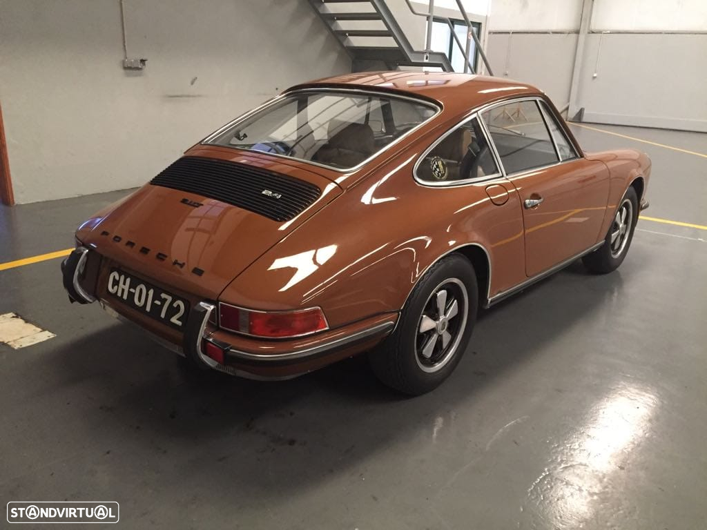 Porsche 911 Série F T 2.4 - 21