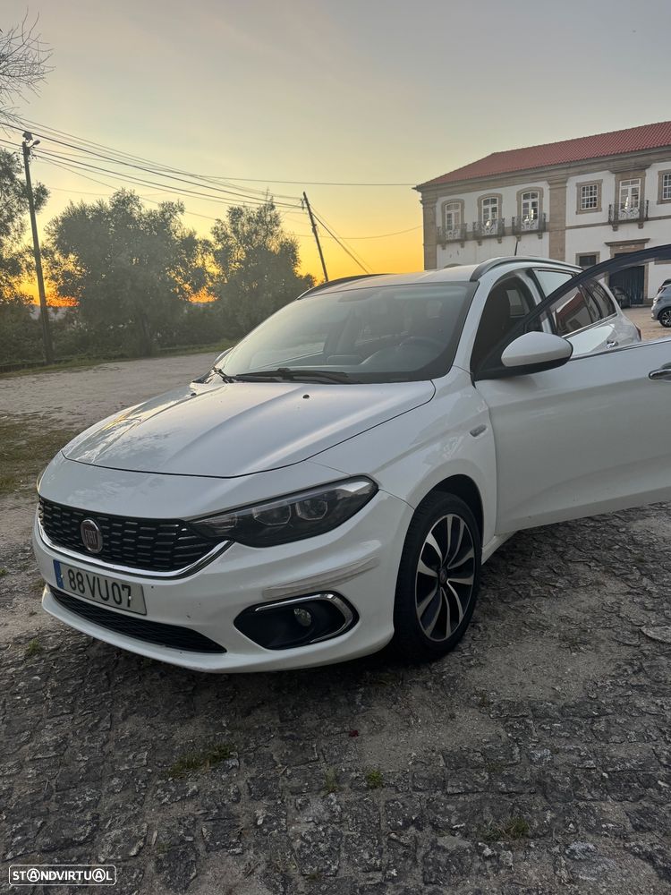 Fiat Tipo Station Wagon 1.3 MultiJet Lounge - 1