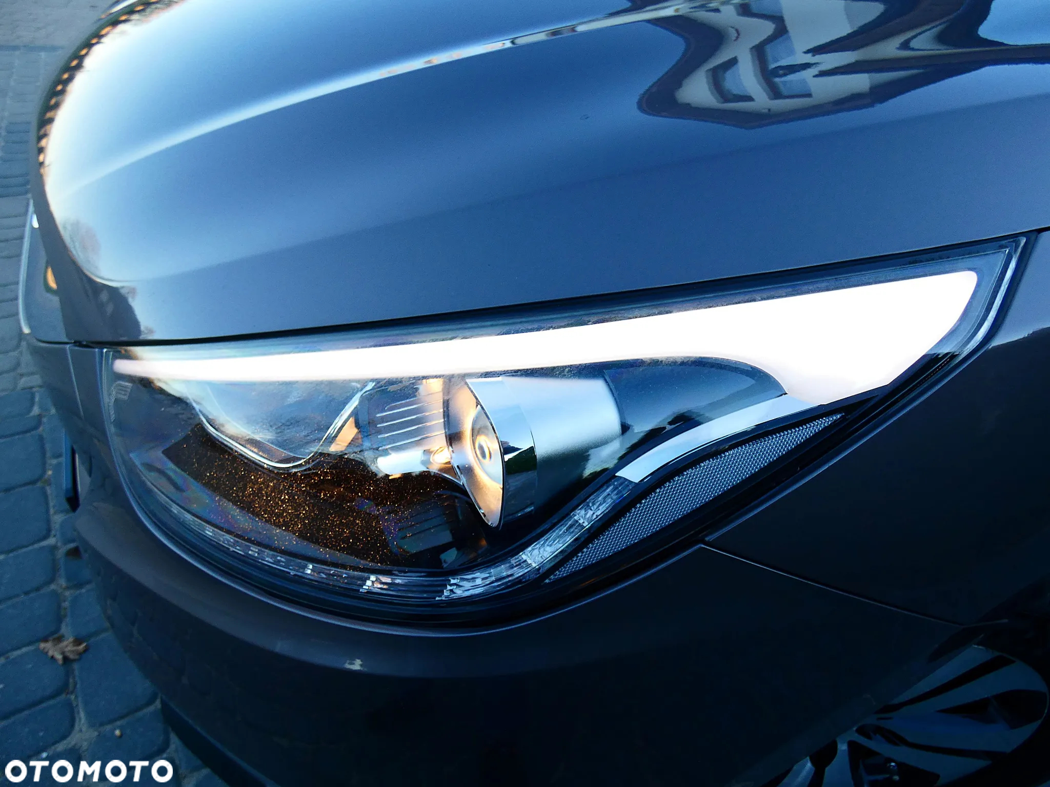 Hyundai ix35 blue 1.6 2WD Finale Gold - 13
