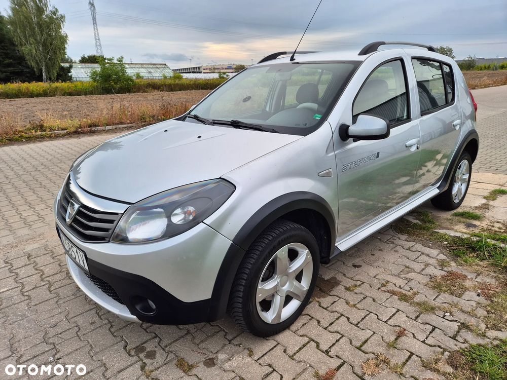 Dacia Sandero 1.6 MPI Stepway - 1