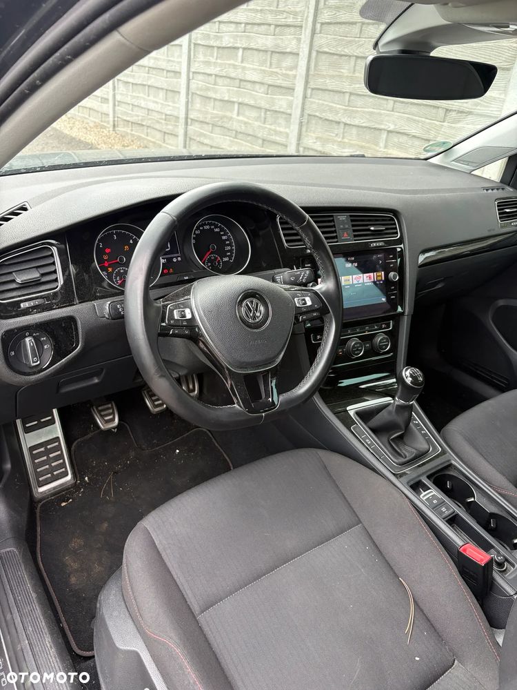 Volkswagen Golf 1.6 TDI Sound - 19