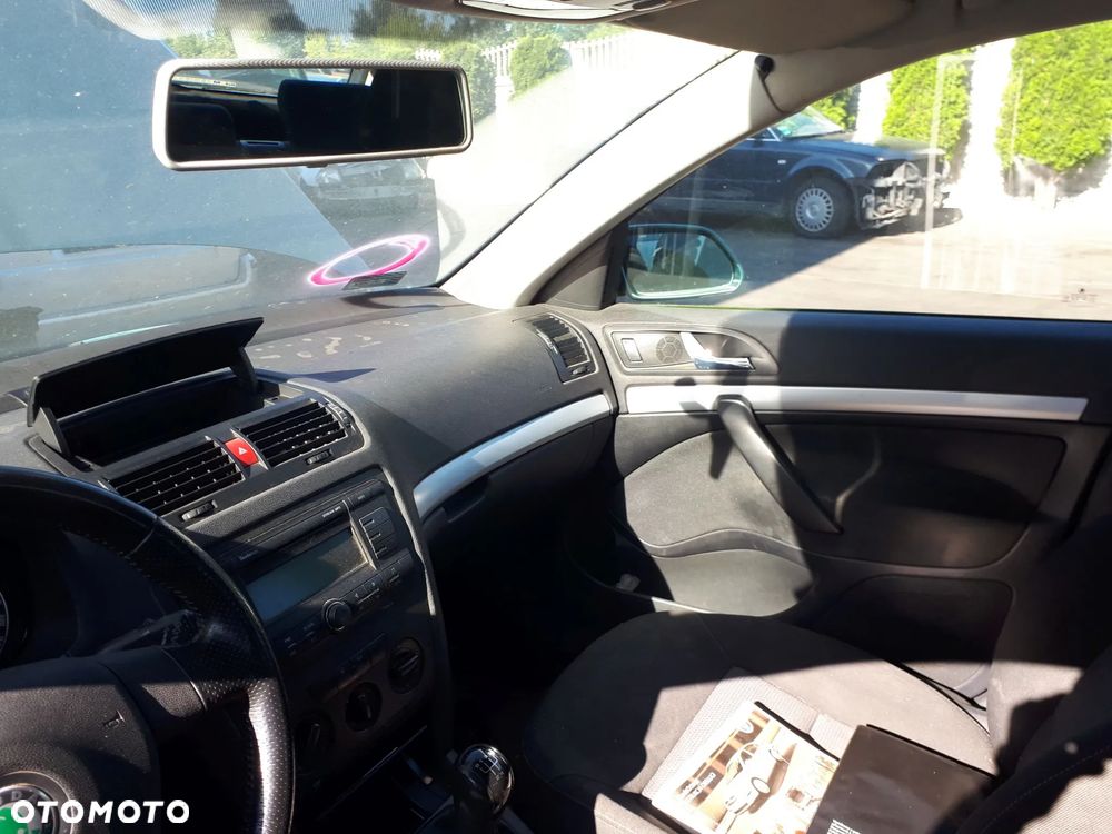 SKODA OCTAVIA II 04-08 1.6 8V SPRĘŻARKA KLIMATYZACJI KOMPRESOR - 26