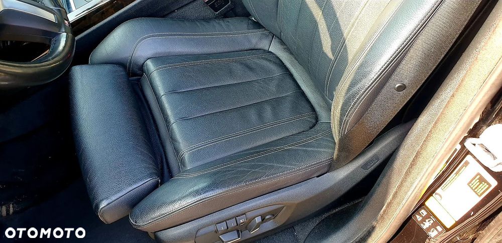 BMW X5 xDrive35i - 12