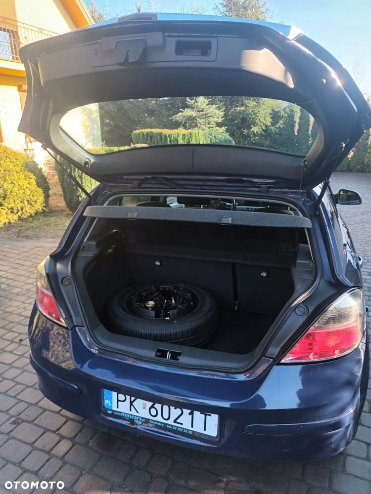 Opel Astra 1.6 - 9
