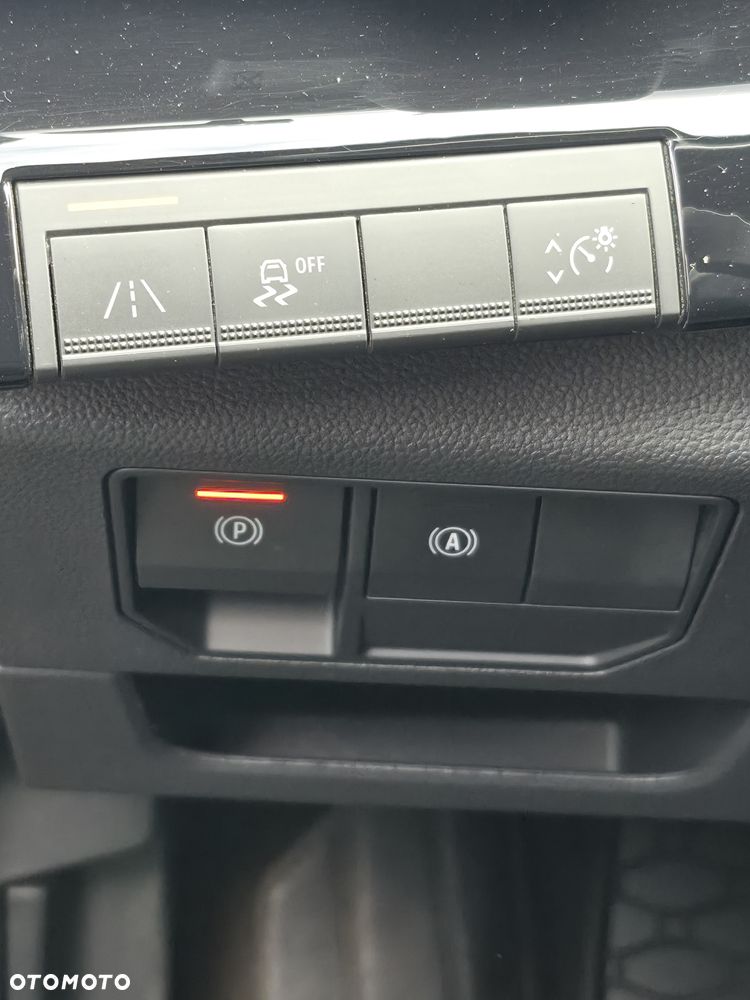 Renault Austral 1.3 TCe mHEV Techno - 12