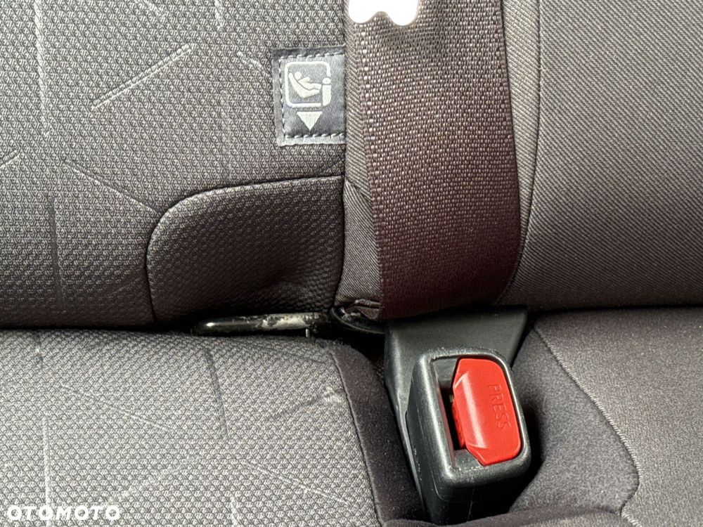 Toyota RAV4 2.0 Comfort 4x4 - 25