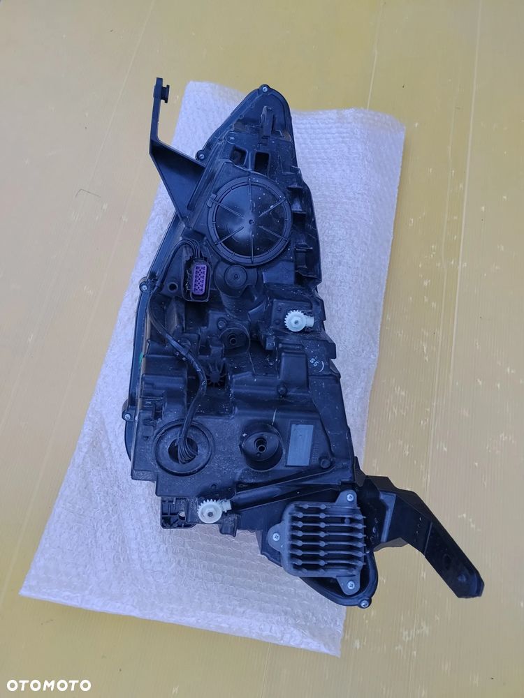 Lampa prawa Full led Mg 5 V mg5 bdb.stan Europa - 3