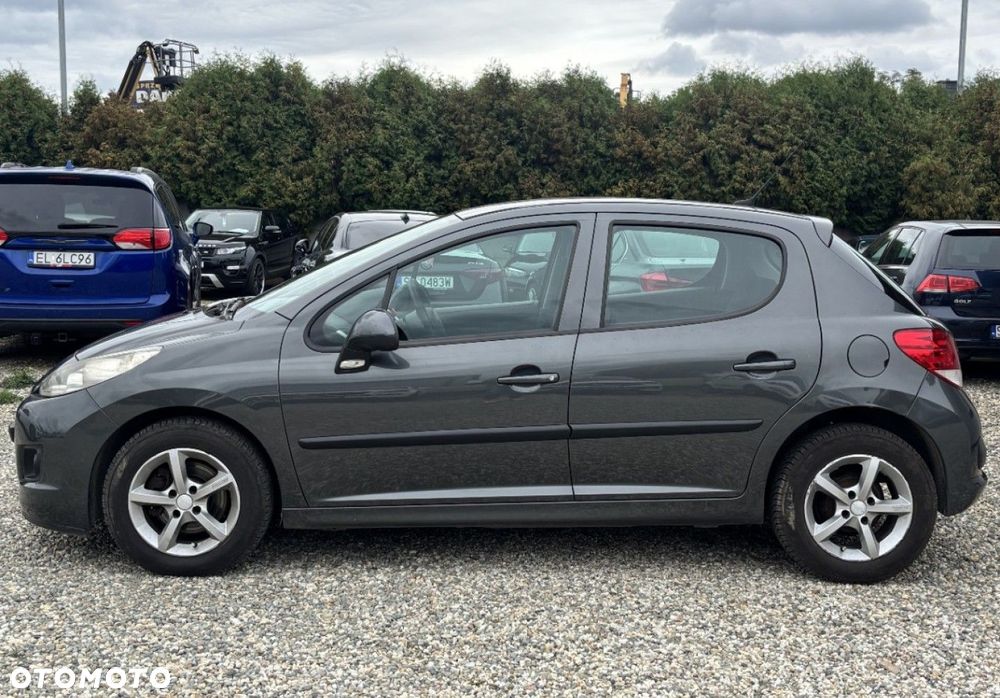 Peugeot 207 - 3