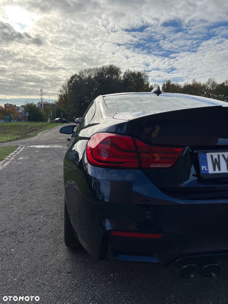 BMW M4 Coupe DKG Competition - 9