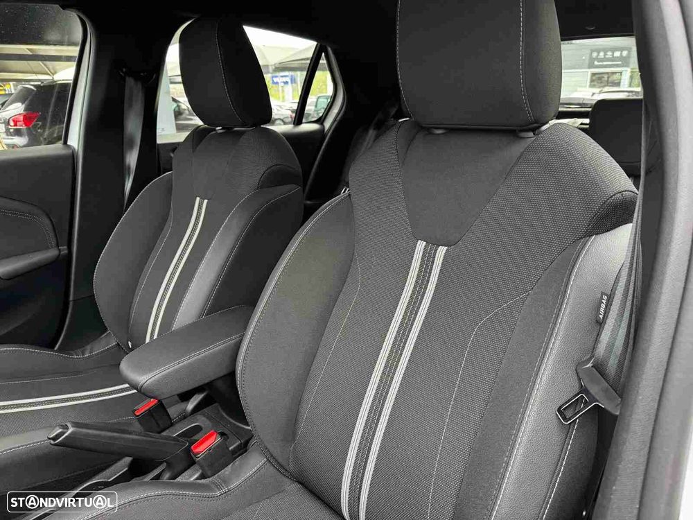 Opel Corsa 1.2 T GS - 8