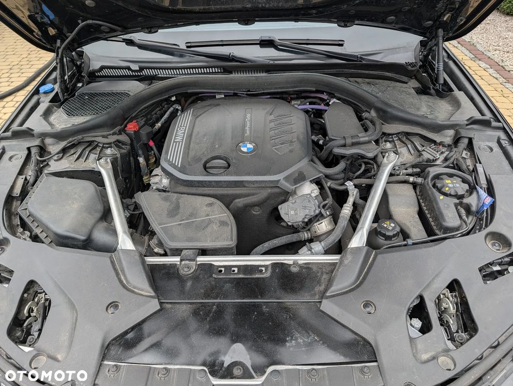 BMW Seria 5 520d MHEV Sport Line sport - 17