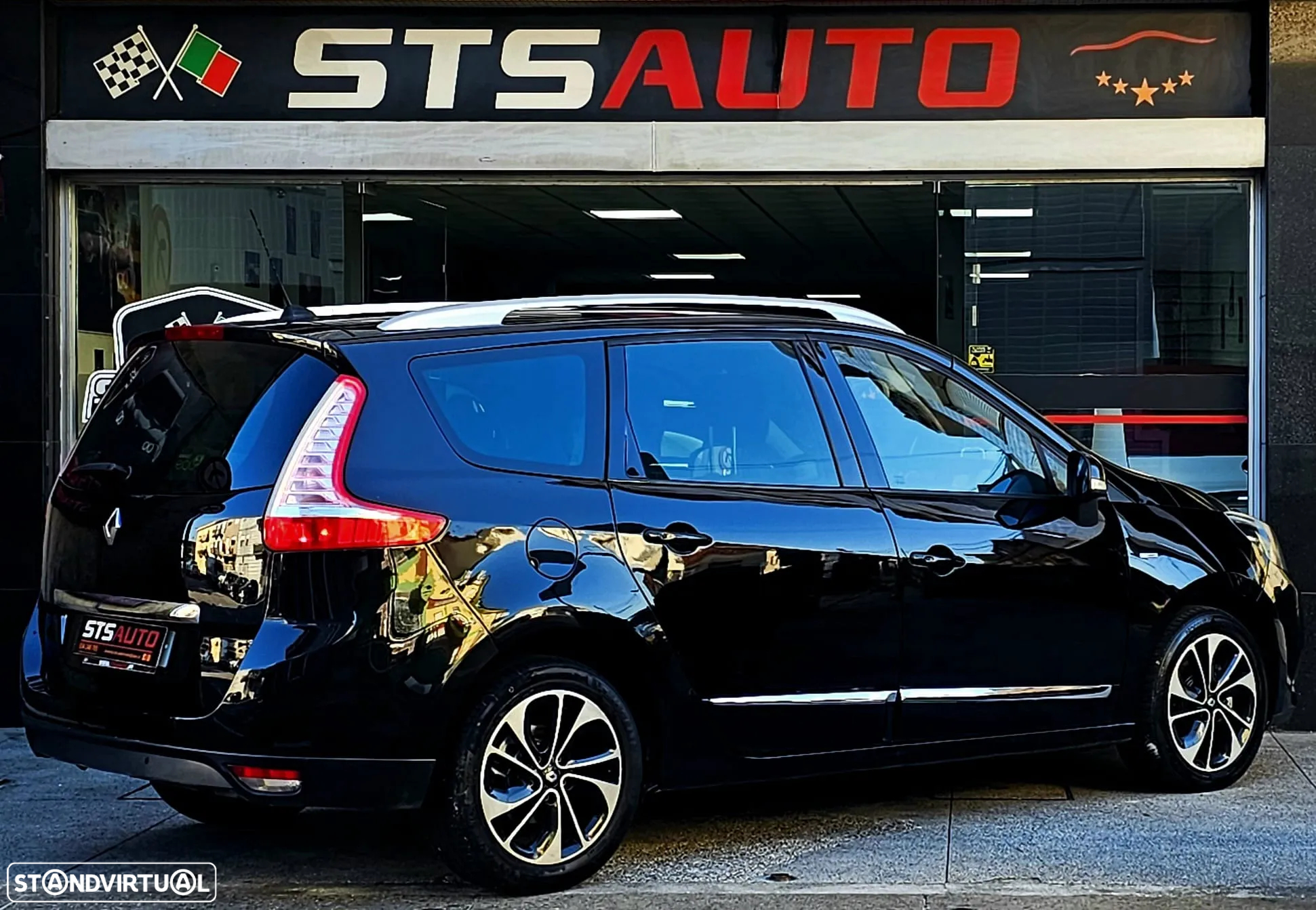 Renault Grand Scénic 1.6 dCi Bose Edition SS - 13