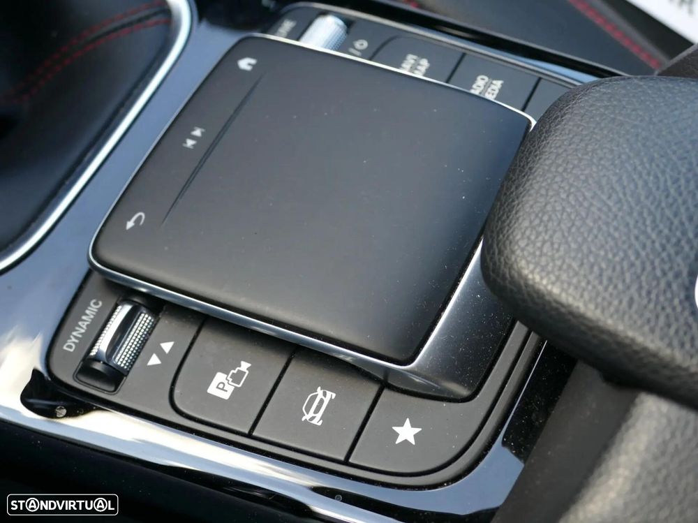 Mercedes-Benz A 180 d AMG Line - 25