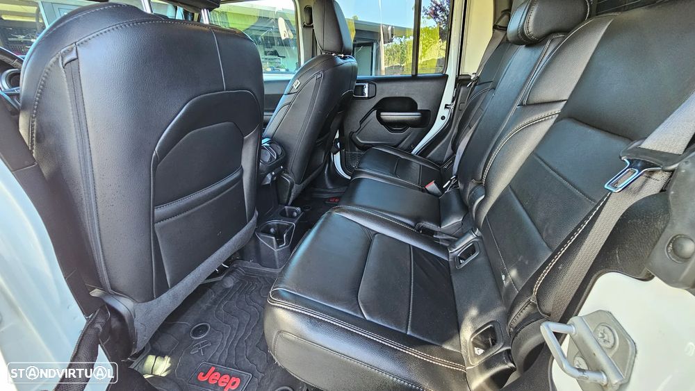 Jeep Gladiator 3.0V6 MultiJet AWD Auto Sport - 26