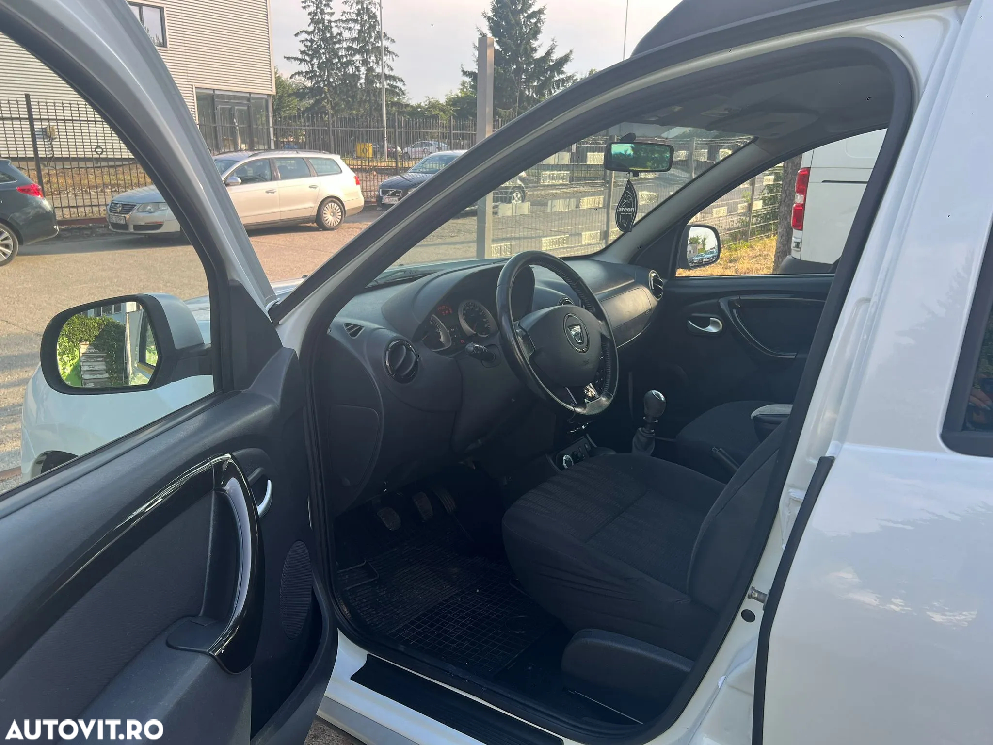 Dacia Duster 1.5 dCi 4x4 Prestige - 26