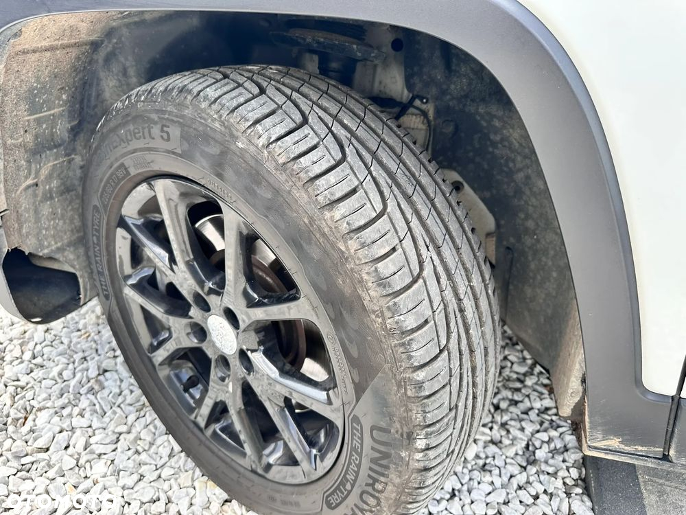 Jeep Cherokee - 17