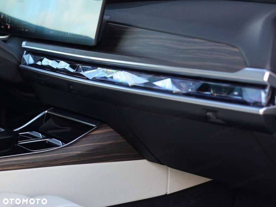BMW Seria 7 740d xDrive mHEV M Sport sport - 10