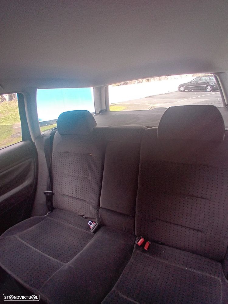 VW Passat Variant - 9