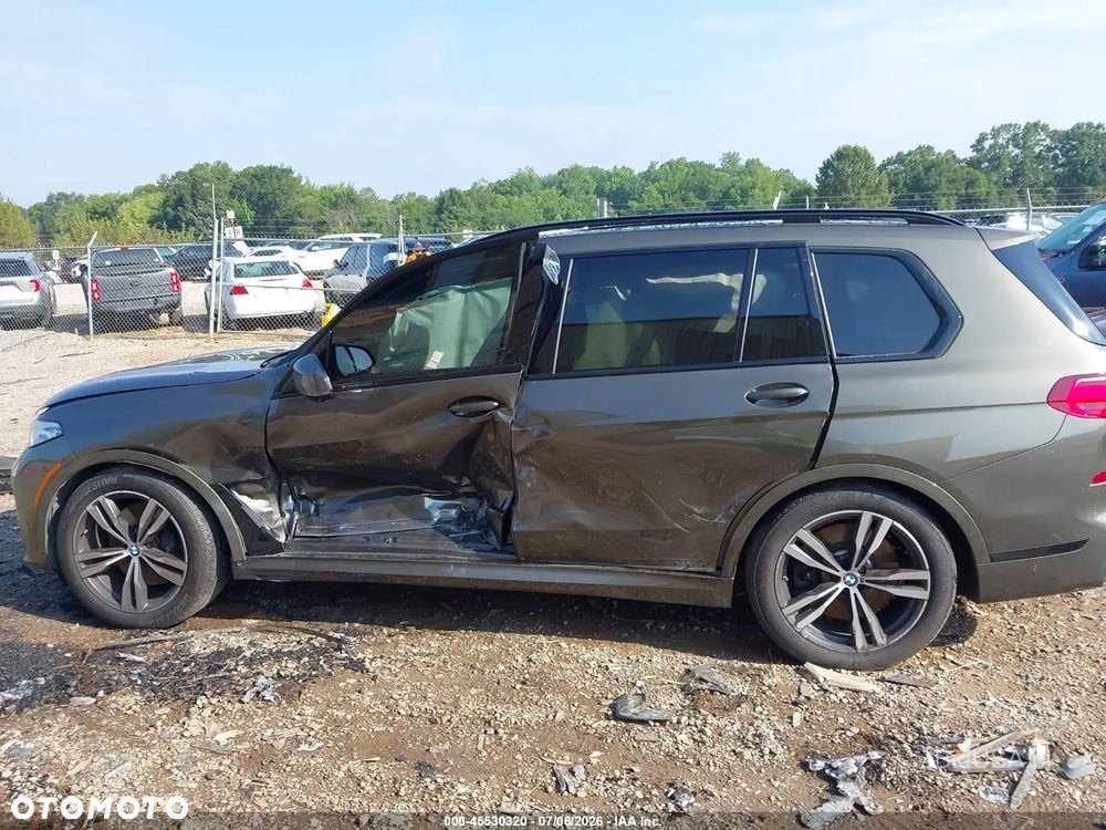 BMW X7 M50i sport - 10