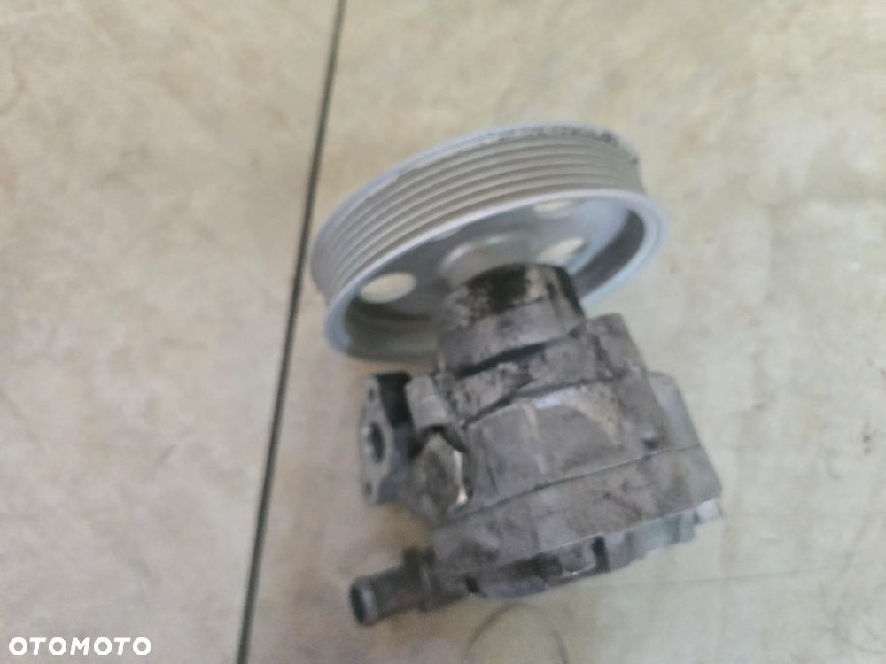 POMPA WSPOMAGANIA 1,8 2,0 TFSI 8K0145153F - 3