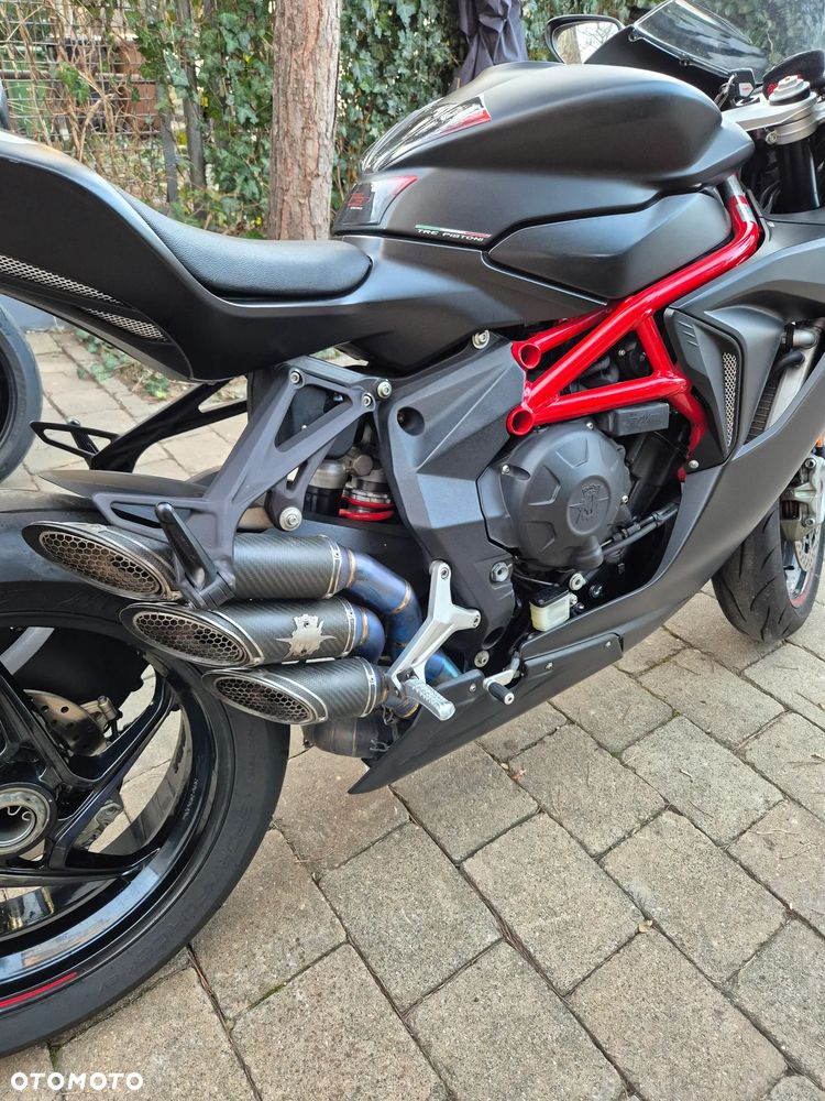 MV AGUSTA F3 - 7