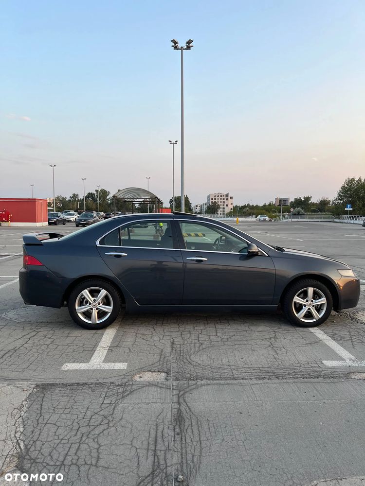 Honda Accord 2.4 Executive (lea) - 2
