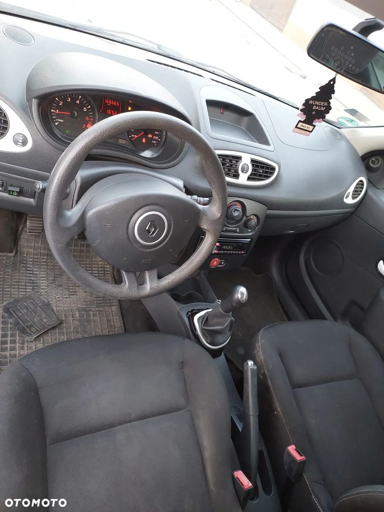 Renault Clio 1.2 16V Alize Euro5 - 3