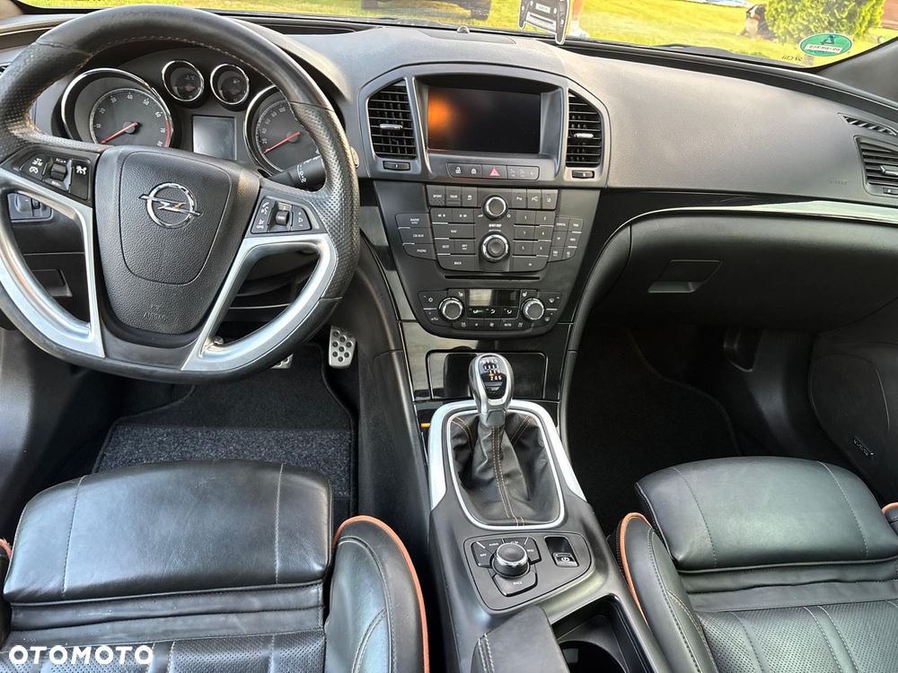 Opel Insignia 2.0 T SportsTourer 4x4 ecoFLEX Start/Stop Innovation - 11