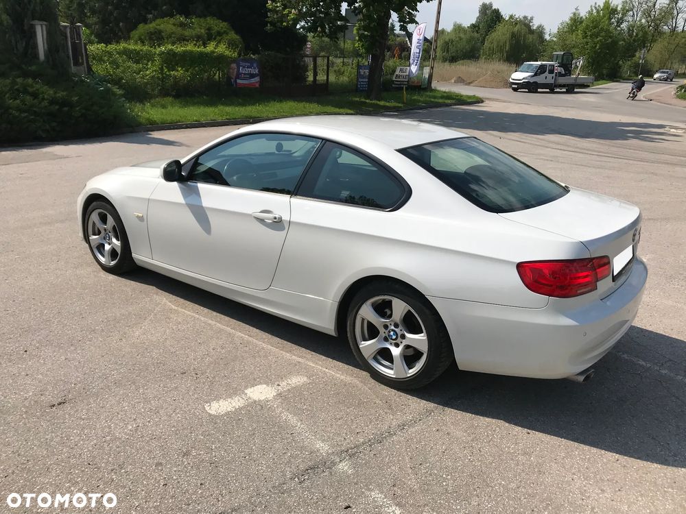 BMW Seria 3 320d - 8