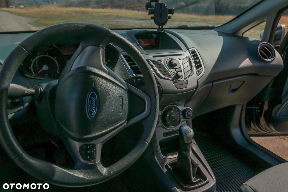 Ford Fiesta - 29