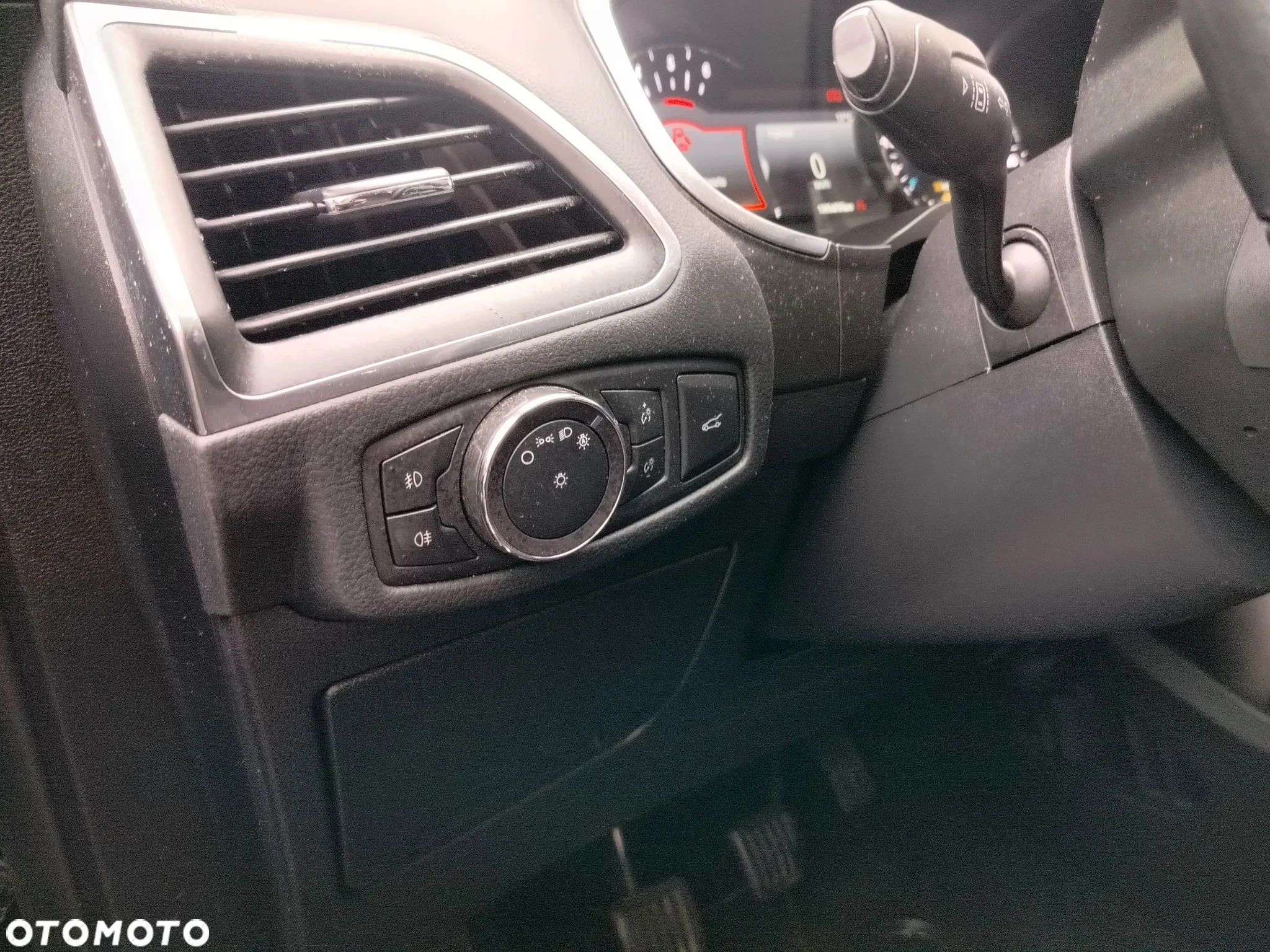 Ford S-Max 2.0 EcoBlue Allrad Titanium - 32