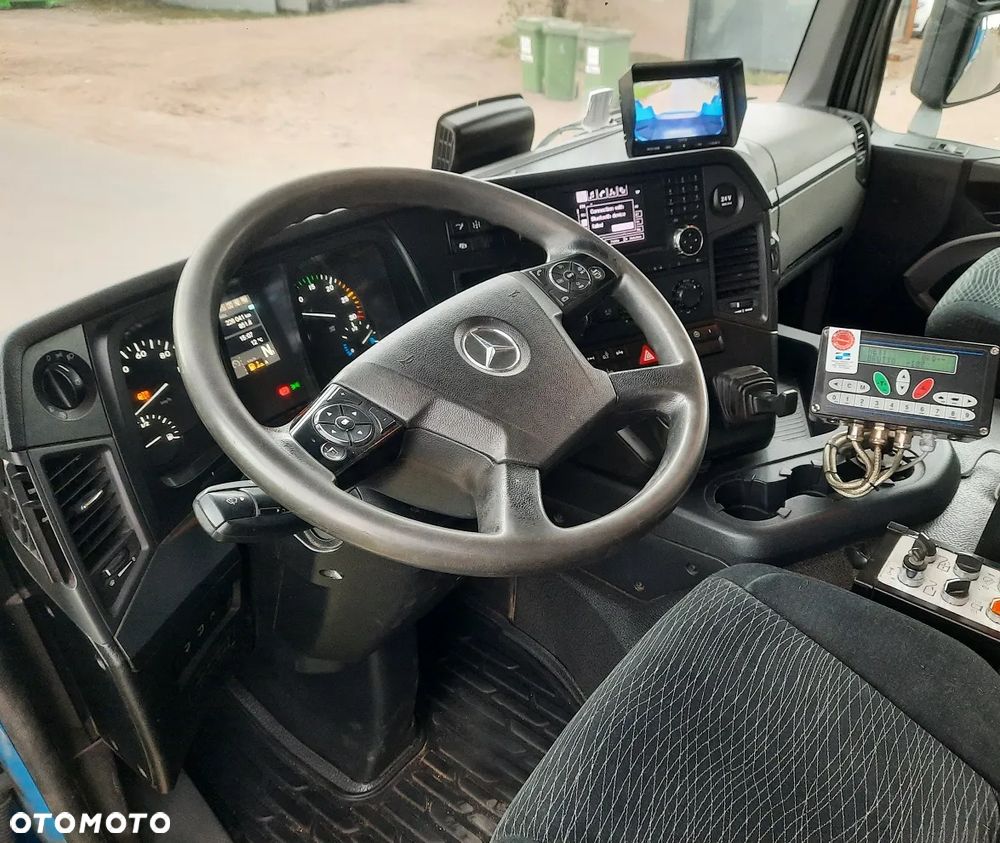 Mercedes-Benz Antos 2532 - 9