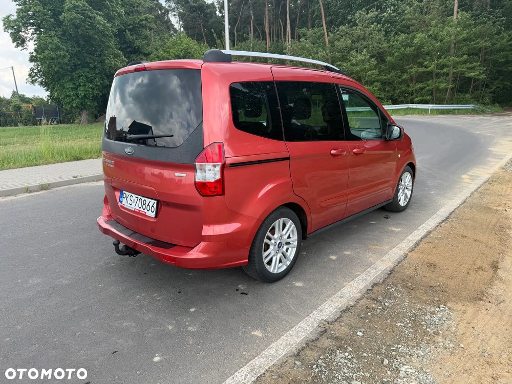 Ford Tourneo Courier 1.0 EcoBoost Titanium - 5