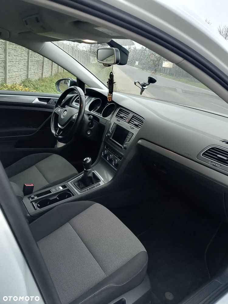 Volkswagen Golf 1.6 TDI BlueMotion Comfortline - 10