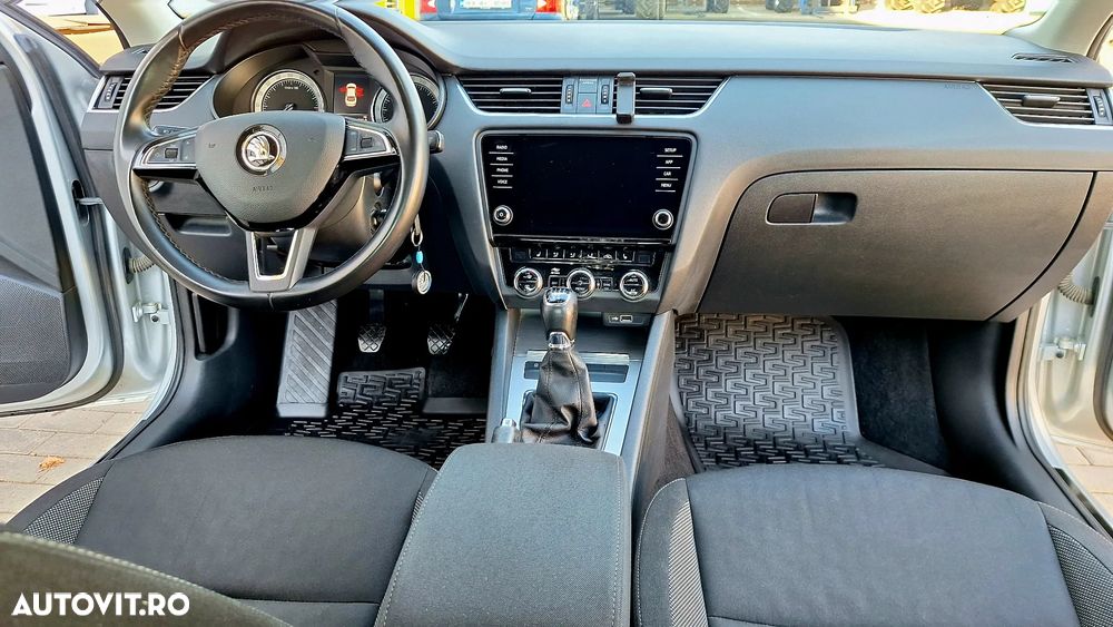 Skoda Octavia - 20