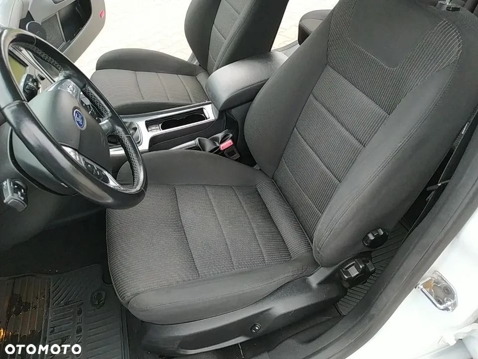 Ford Mondeo 2.0 TDCi Titanium - 33