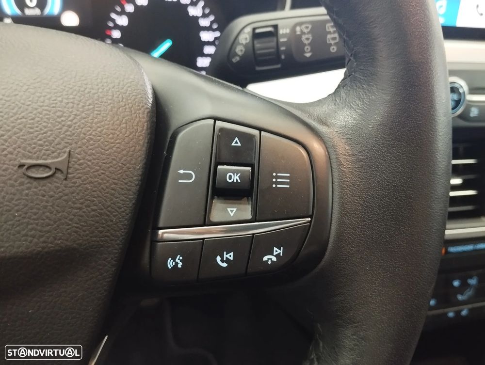 Ford Focus 1.0 EcoBoost Business - 19