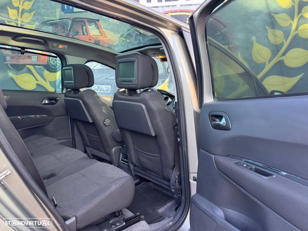 Peugeot 5008 1.6 HDi Executive CMP6 - 7