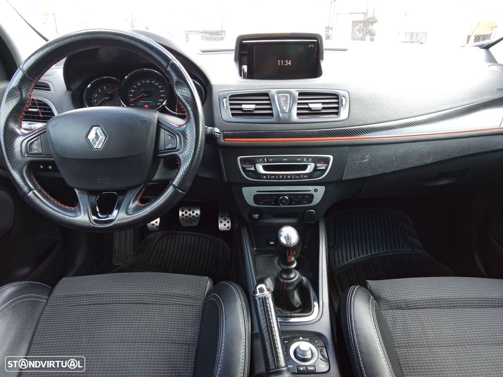 Renault Mégane Sport Tourer 1.5 dCi GT Line - 25