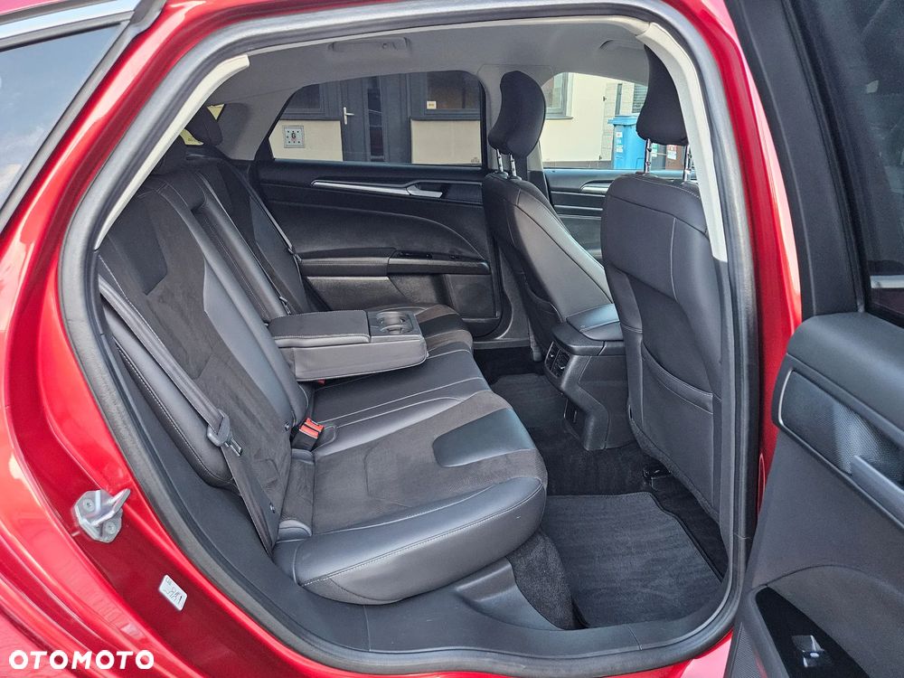 Ford Mondeo 2.0 TDCi Titanium - 12