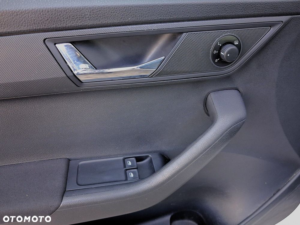 Skoda Fabia 1.0 TSI Ambition - 11