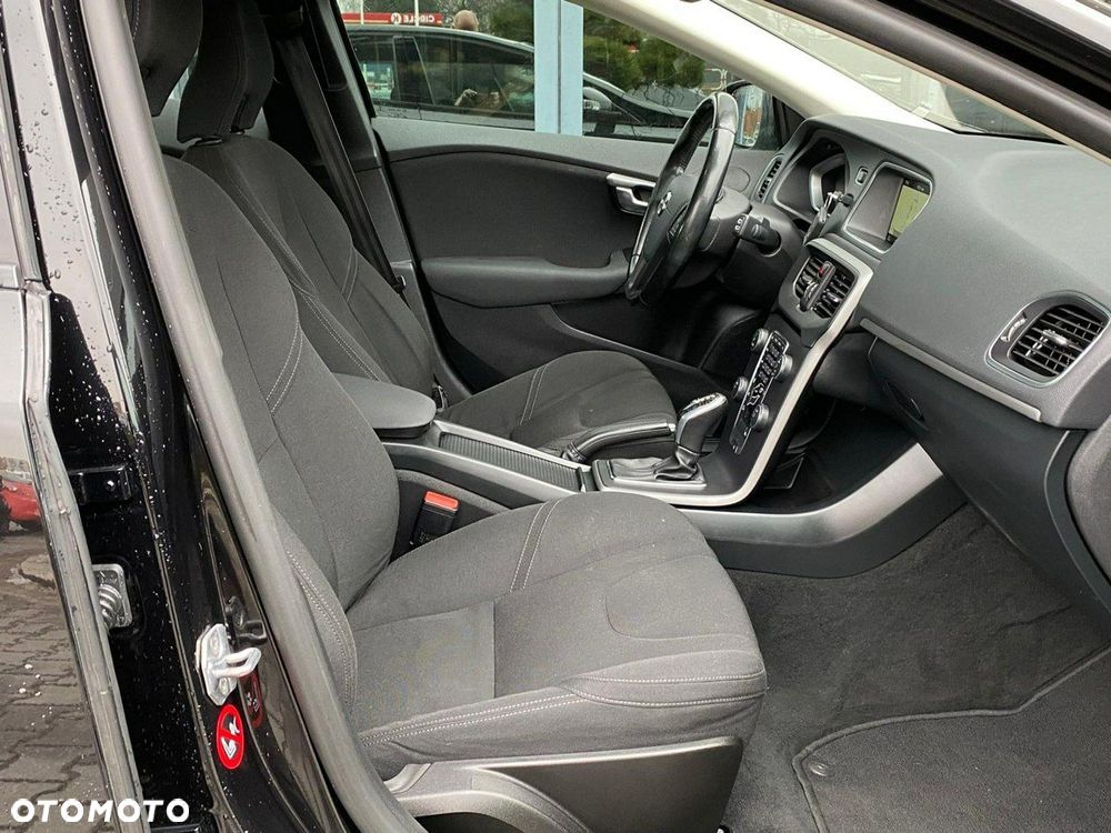 Volvo V40 D2 Drive-E SCR Momentum - 13