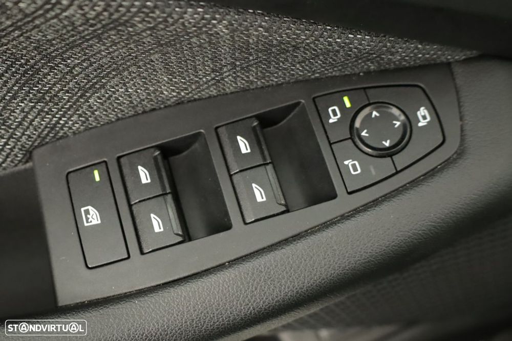 BMW 218 Active Tourer i Auto - 18