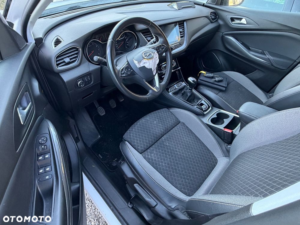 Opel Grandland X 1.2 Start/Stop Business Edition - 10